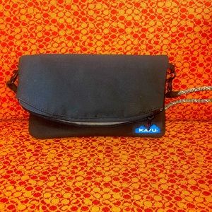 Kavu crossbody purse